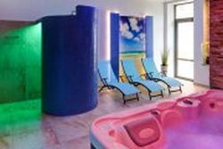 Mini Spa (sauna i jacuzzi) Mini Spa (sauna i jacuzzi)